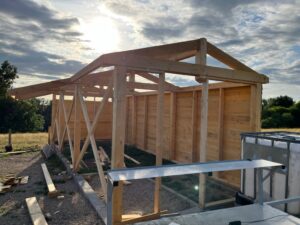 Construction d'une serre ossature bois